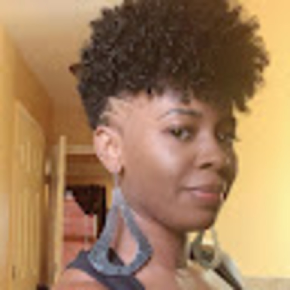 Meet your Posher, Cynthia